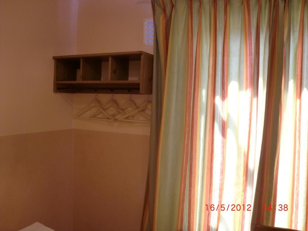 Budget Hotel Neutraal Ámsterdam Habitación foto